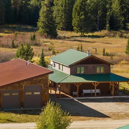Big House At Bunkhouse Villa